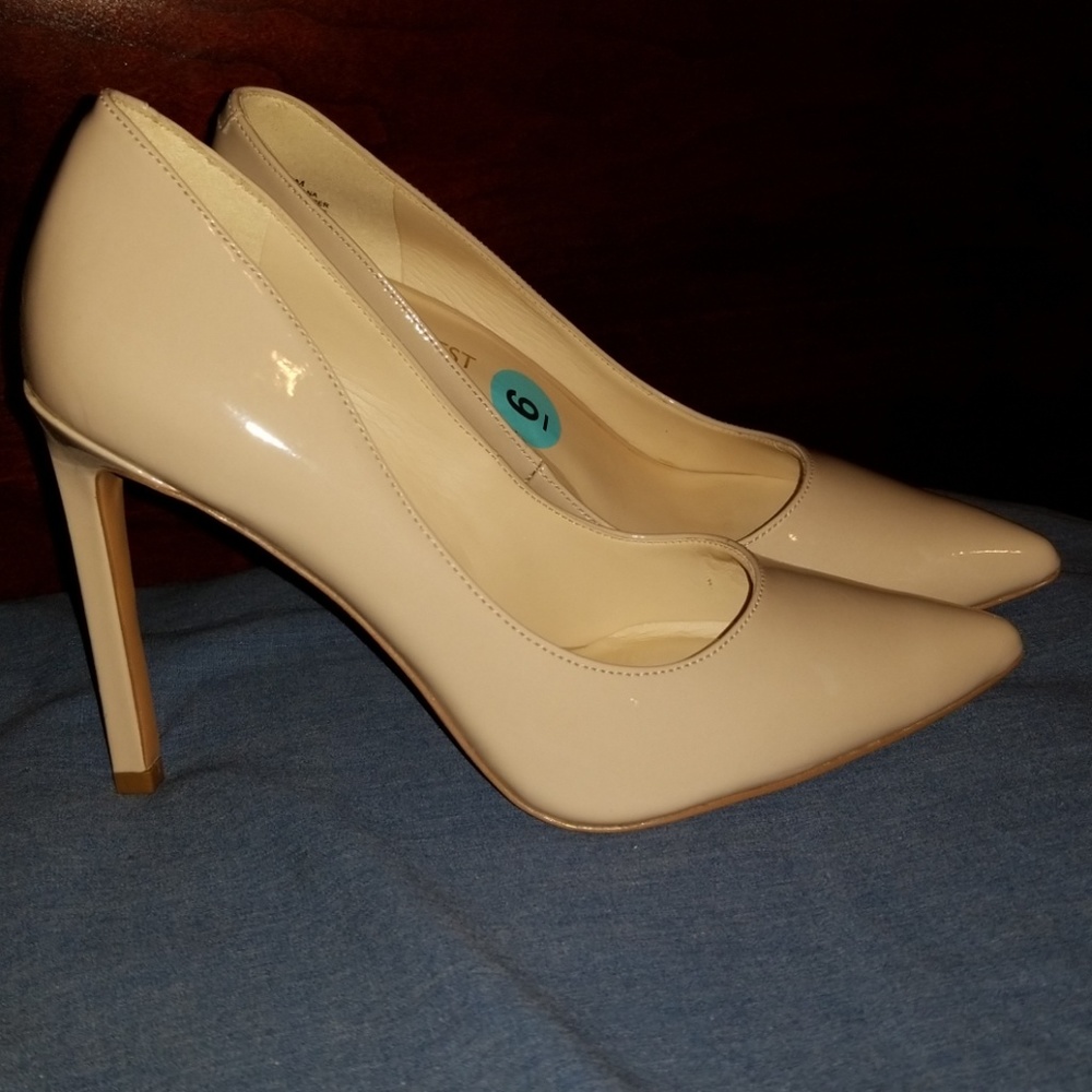 Nine West Nude Heels